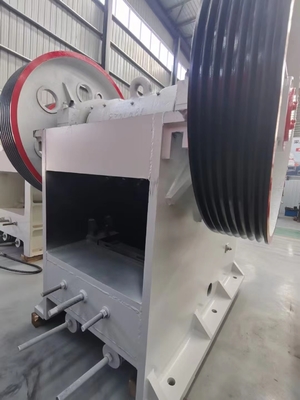 PE de Spoor Opgezette Machine van de Kaakmaalmachine voor de Mijnbouw van de Steengroeverots