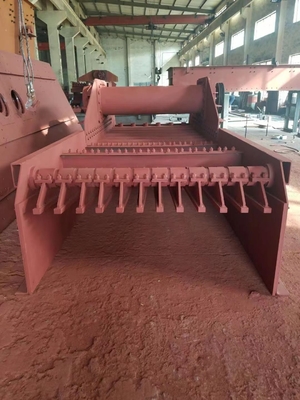 800 TPH Voeder van het de Voederzsw6000x1300 de Trillende Grijze Scherm van de Kaakmaalmachine Grijze