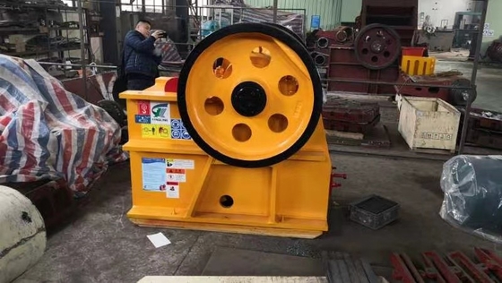 15Kw Machine 5-20 die TPH van de kaakmaalmachine Kleinschalige Rotsmaalmachine PE250*400 ontgint
