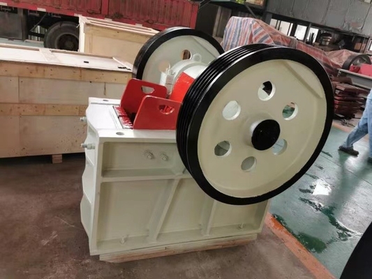 15Kw Machine 5-20 die TPH van de kaakmaalmachine Kleinschalige Rotsmaalmachine PE250*400 ontgint