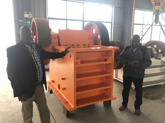 Nieuwe van de Diesel AC Rivier Stenen Maalmachine van de de Steengoudwinning van het Motorgraniet de Rotsmaalmachine