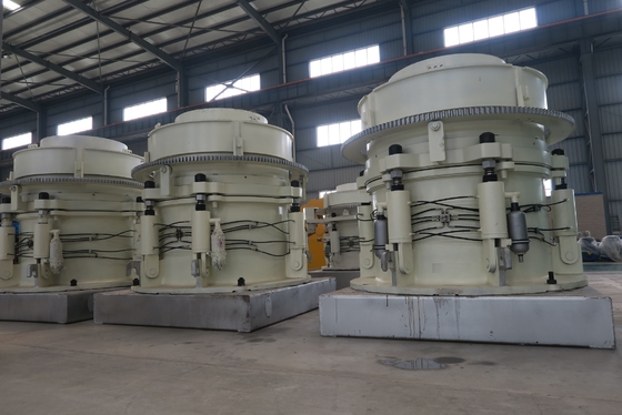 HPT300 de hydraulische stenen maalmachine van de kegelmaalmachine die op steengroeve en mijnbouwgebied wordt gebruikt