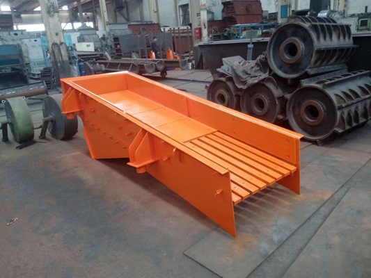 de 800mm Uit zijn evenwicht gebrachte Machine 7.5Kw*2 van de Motor Trillende Voeder voor Steengroeve Verpletterende Lijn