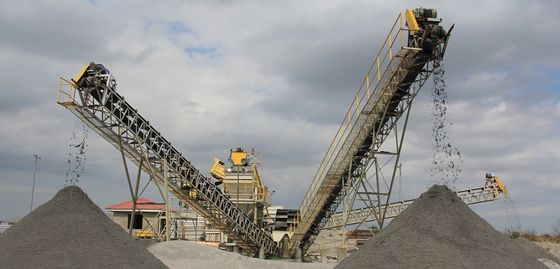 Transportband voor bulkgoederen voor overslag van schepen